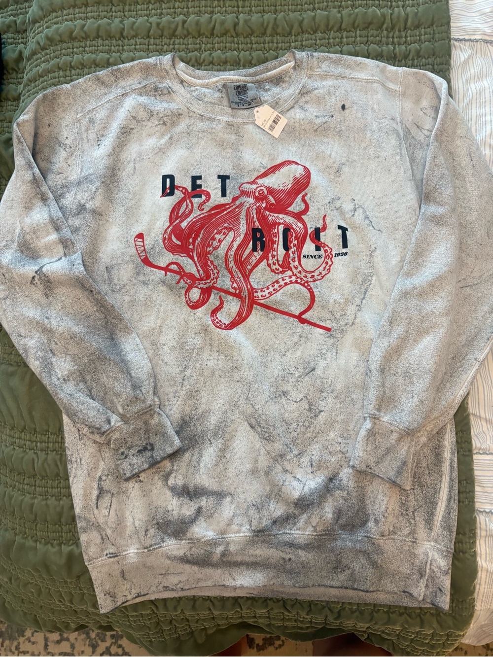 Comfort Colors Men's Gray Marble Crewneck with Red Octopus Graphic
